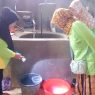 PSN: Tim PSN Sokaraja Kulon sedang memeriksa rumah-rumah dan lingkungan sekitar untuk pencegahan dan pemberantasasn DB.
