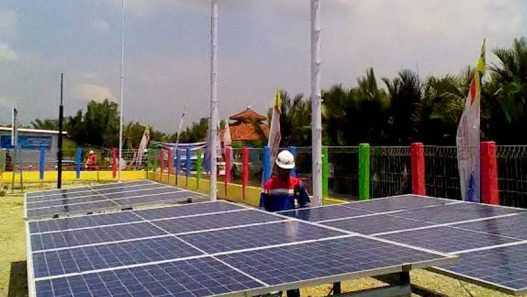 PLTS kampung laut