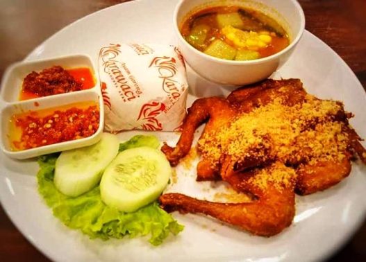 Ayam goreng Karawachi Purwokerto