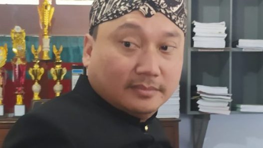 Dr Agus Ujianto SpB