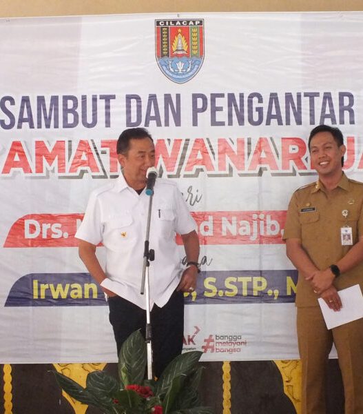 Bupati Hadiri Lepas Sambut Camat