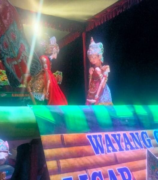 KANAN- Warga Dusun Ciomas Gelar Ruwatan Pagelaran Wayang Golek