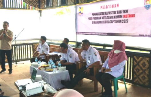 KIRI - Kadis Perkimta Cilacap Gelar Pelatihan Peningkatan Kapasitas LKM