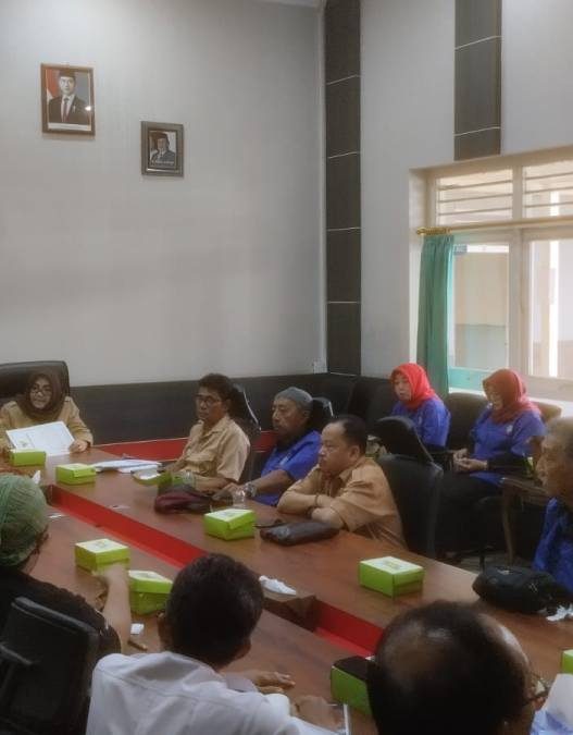 Audiensi antara SPSI Banyumas dan Wakil Bupati Banyumas, Dwi Asih Lintarti, di ruang rapat Wabup, Senin (14/04/2025).