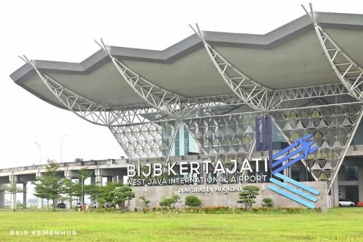 Bandara kertajati makin sepi