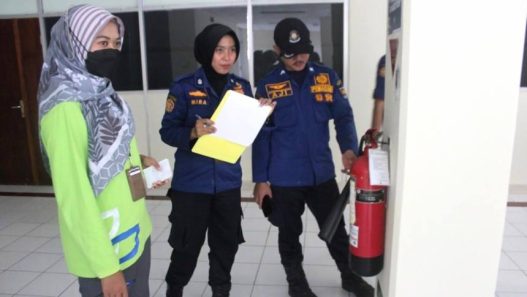 Damkar temukan apar kondisi aus