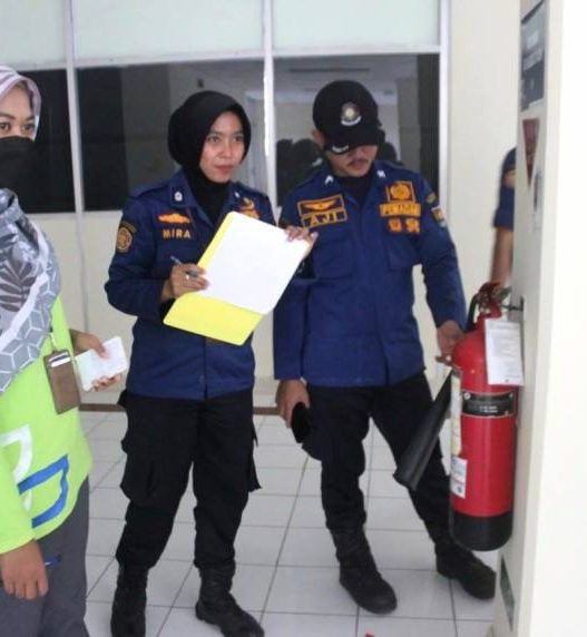 Damkar temukan apar kondisi aus