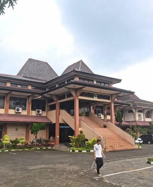 Dprd banjarnegara dorong pembangunan jadi prioritas