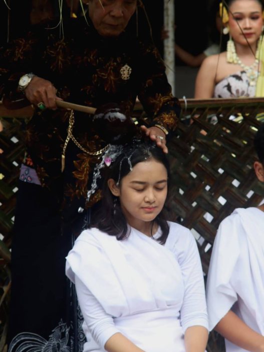 Hujan deras iringi sakralnya ruwat sukerta