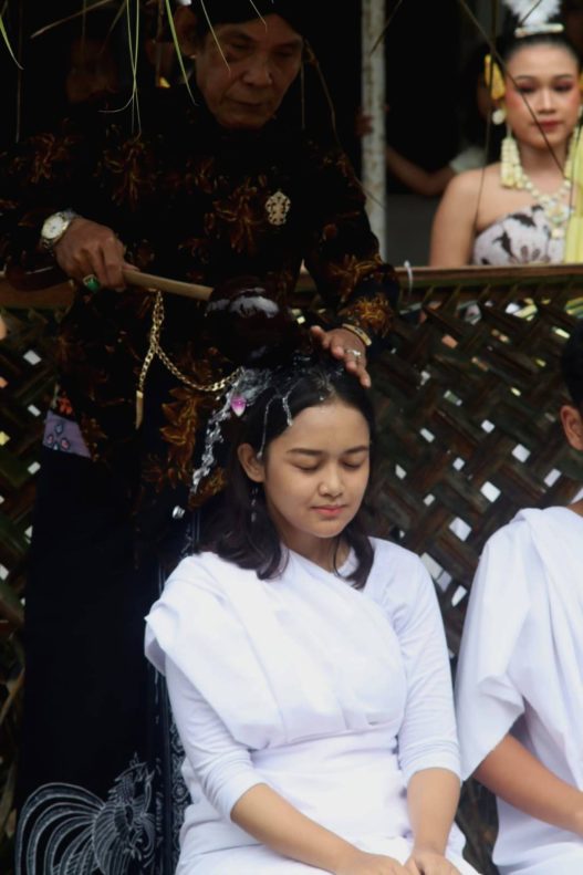 Hujan deras iringi sakralnya ruwat sukerta