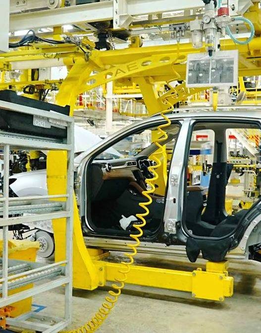 Ilustrasi pabrik otomotif