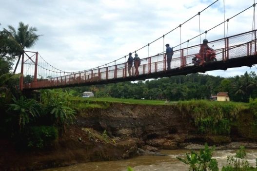 Jembatan gantung sidabowa bakal dipermanenkan
