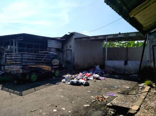 Ksm sampah pasar wangon diganti