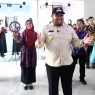 Kunjungi smkn 1 purbalingga, wabup dimas dukung link and match siswa melek digital