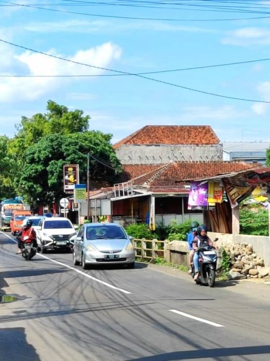 Pejalan kaki terserempet motor di dukuhwaluh