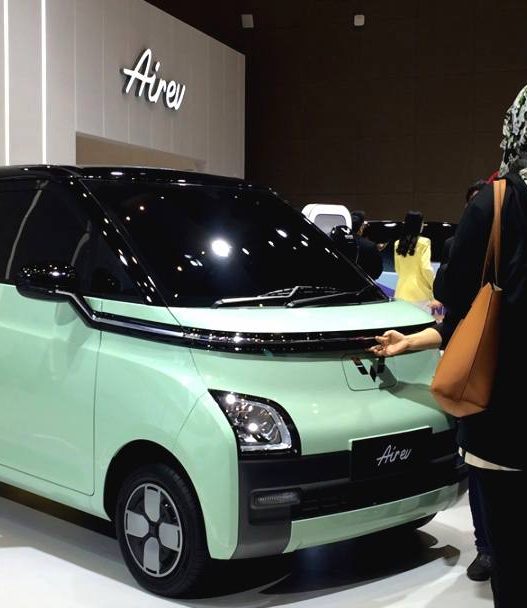 Penjualan mobil listrik bev lampaui hybrid