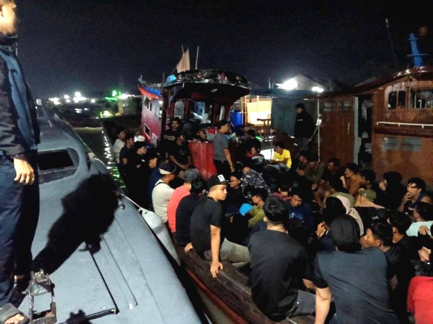 Pmi ilegal dari malaysia diamankan