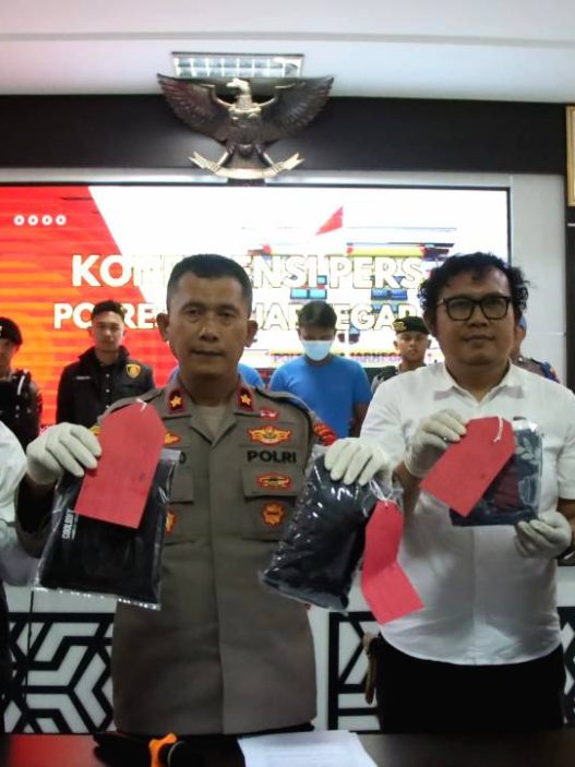 Polres banjarnegara saat melakaukan konferensi pers di mapolres banjarnegara
