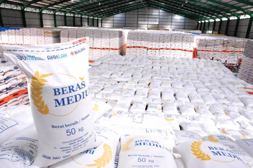 Stok beras bulog