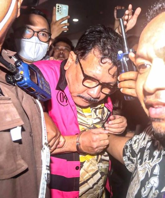 Tersangka zarof ricar, mantan pejabat ma makelar kasus ronald tannur ternyata produser film sang pengadil