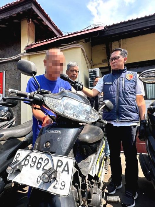 Warga banyumas curi motor di halaman masjid