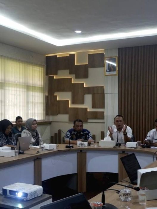 Warga protes proyek geotermal