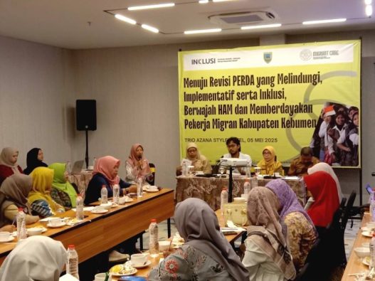Workshop pelaksanaan workshop yang digelar migrant care kebumen di trio azana style hotel