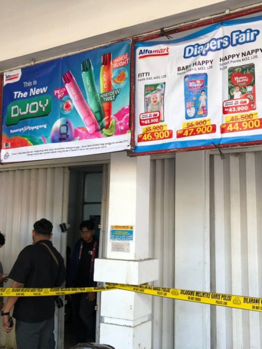 Alfamart di jalan pemuda kebumen dibobol maling