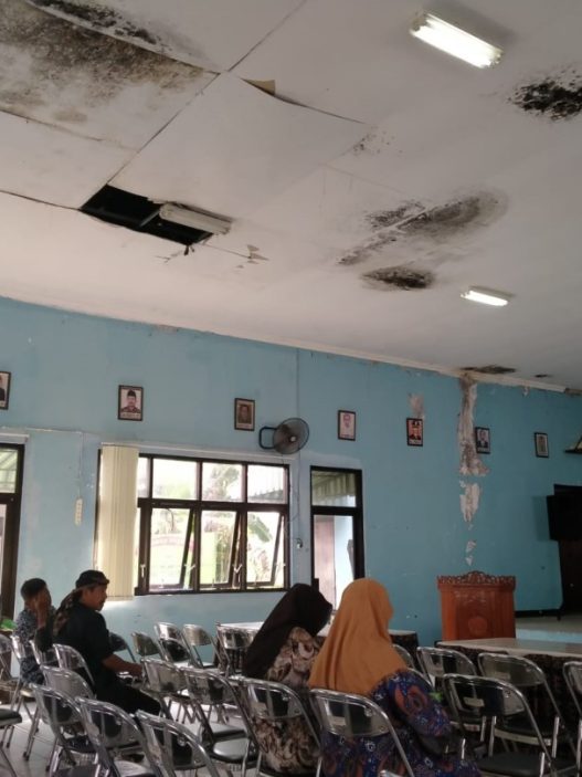 Aula bantarsoka rusak parah