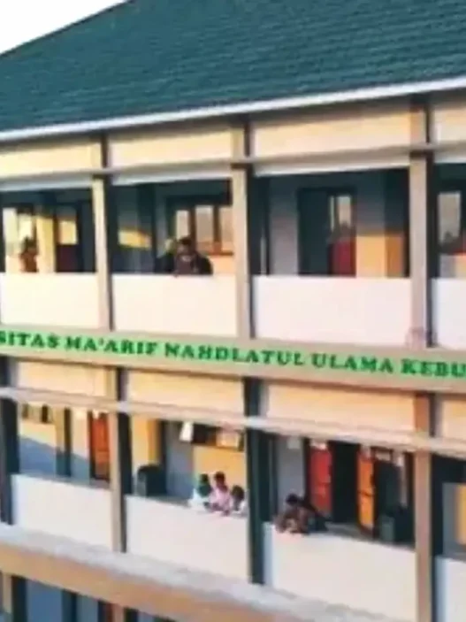 Beasiswa umnu kebumen kuliah tanpa biaya + uang saku untuk ustadz dan santrii