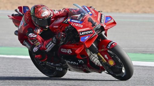 Ducati uji fairing baru