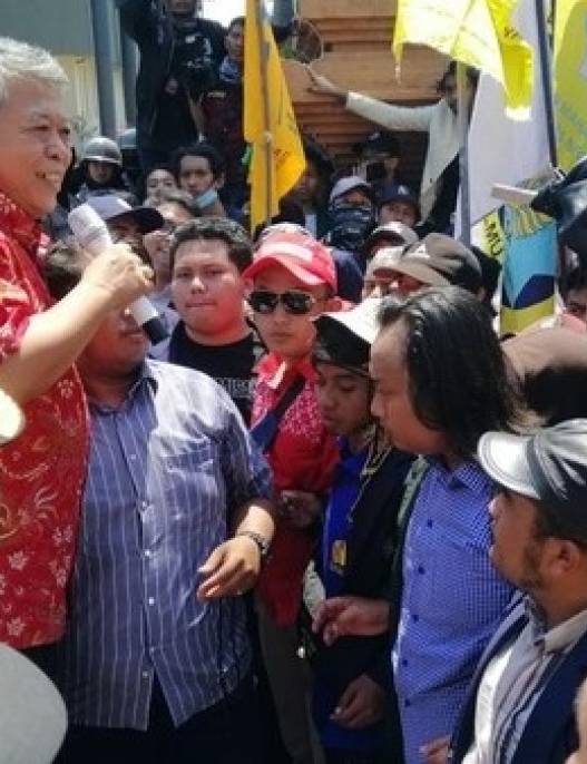 Eks ketua dprd jatim diduga kena gendam