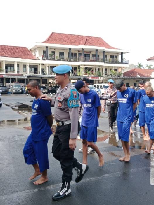 Enam pelaku kejahatan diamankan
