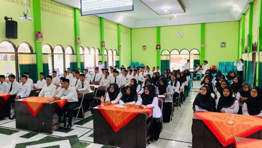 Imbau cpns disiplin sejak dini