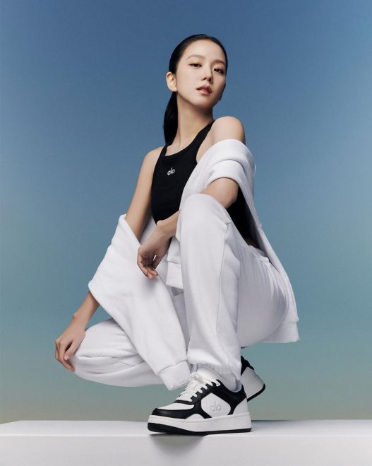 Jisoo spill kejutan untuk blink indonesia