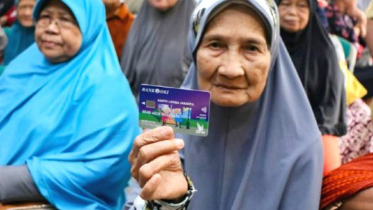Kartu lansia jakarta atau klj diberikan kepada lansia yang tinggal di wilayah dki jakarta