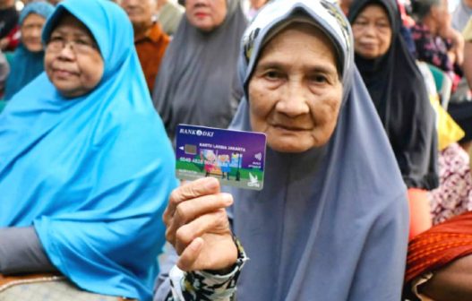 Kartu lansia jakarta atau klj diberikan kepada lansia yang tinggal di wilayah dki jakarta