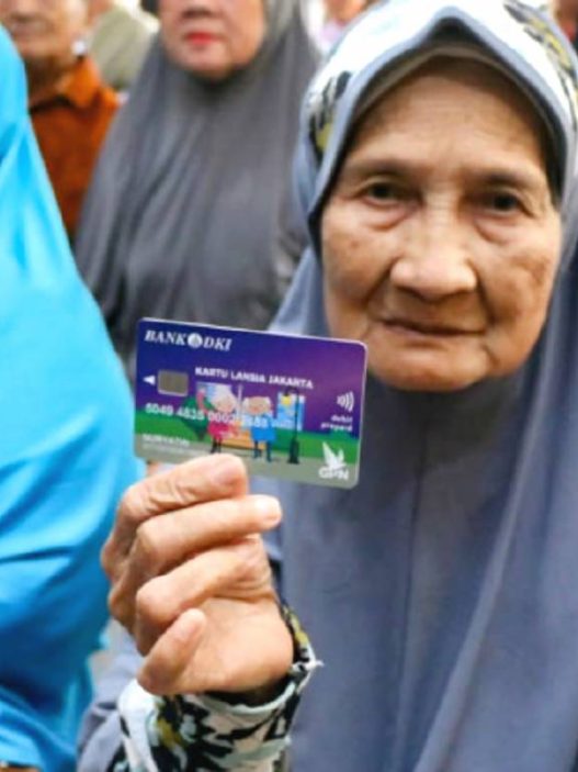Kartu lansia jakarta atau klj diberikan kepada lansia yang tinggal di wilayah dki jakarta