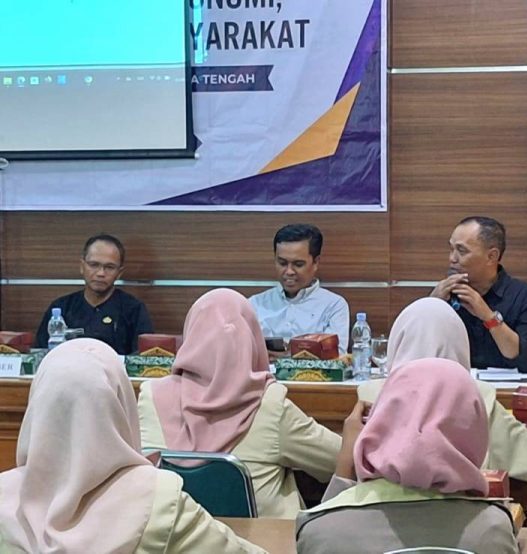 Ketua dprd sumanto