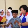 PT KPI RU IV Cilacap salurkan bantuan terhadap 3 panti panti dan yayasan lansia di Cilacap dan Banyumas .
