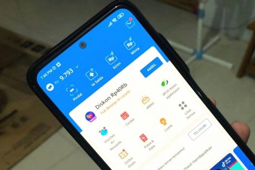 Kini, pinjam saldo dana tanpa paylater muncul sebagai solusi alternatif yang semakin populer