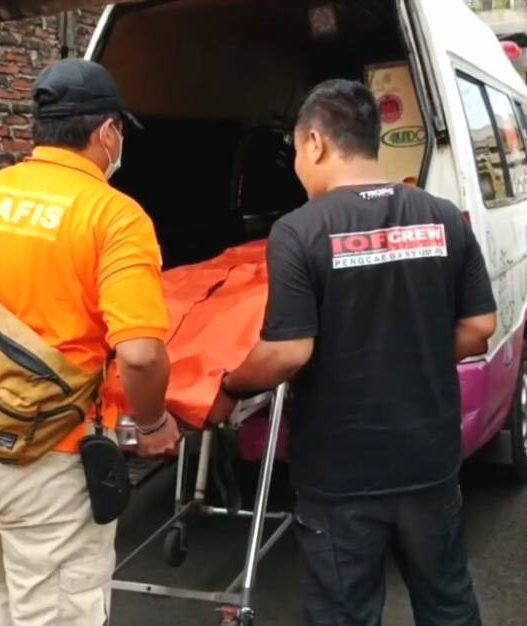 Mayat perempuan terkapar di jalan sokanegara purwokerto