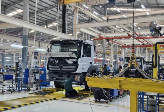 Mercedes benz bangun pabrik di cikarang