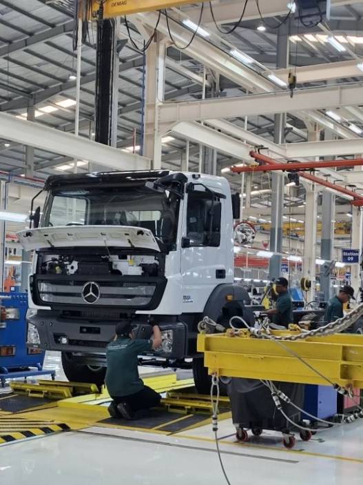 Mercedes benz bangun pabrik di cikarang