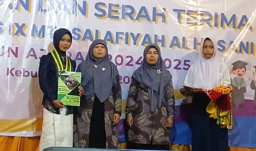 Mts salafiyah alhasani kebumen lepas 43 siswa