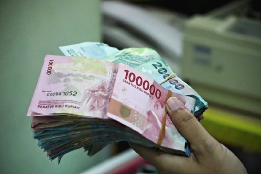 Pekerja bergaji rendah di bawah rp3,5 juta dan guru honorer akan terima bsu 2025 pada bulan juni