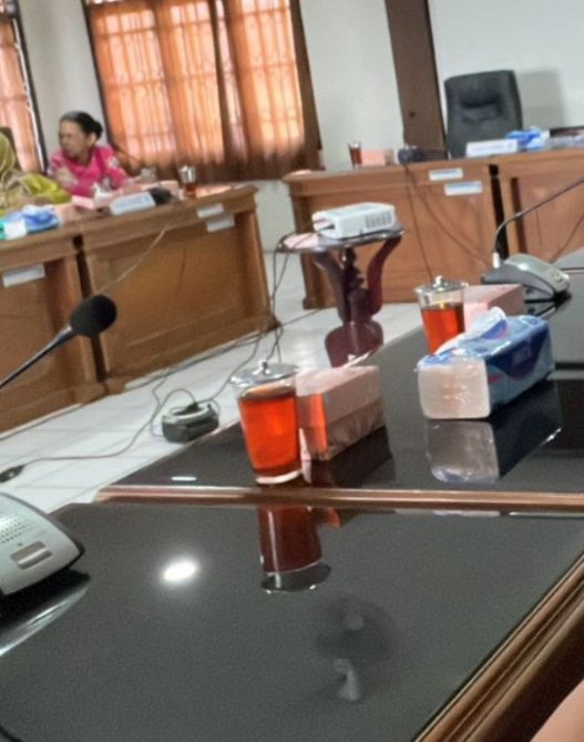 Pembahasan raperda kembali tertunda