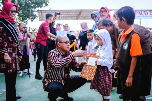 Pemkab banyumas beri bansos untuk peserta didik paud