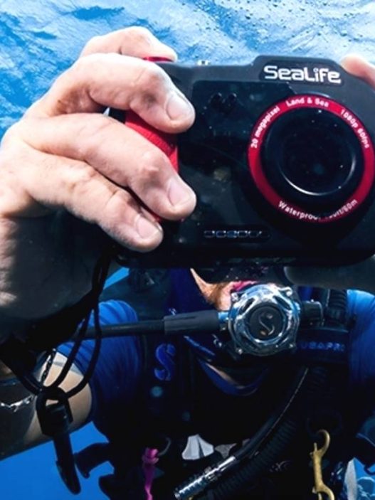 Rekomendasi kamera underwater untuk diving