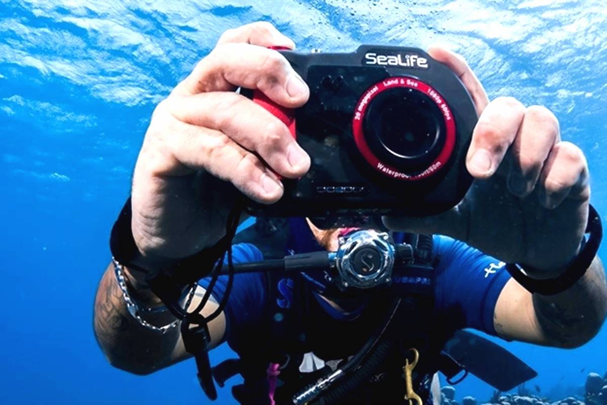 Rekomendasi kamera underwater untuk diving